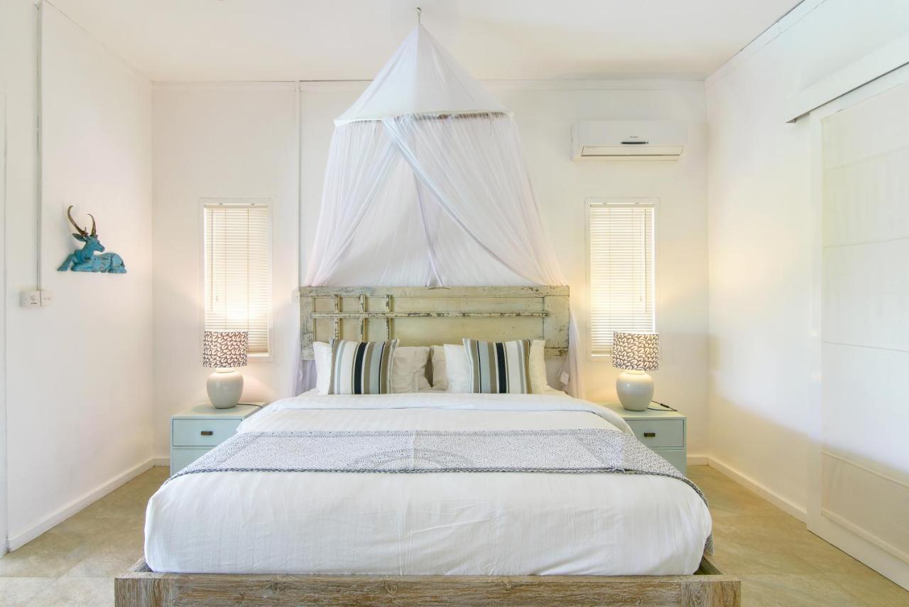 Driftwood Villas Lembongan Exterior photo